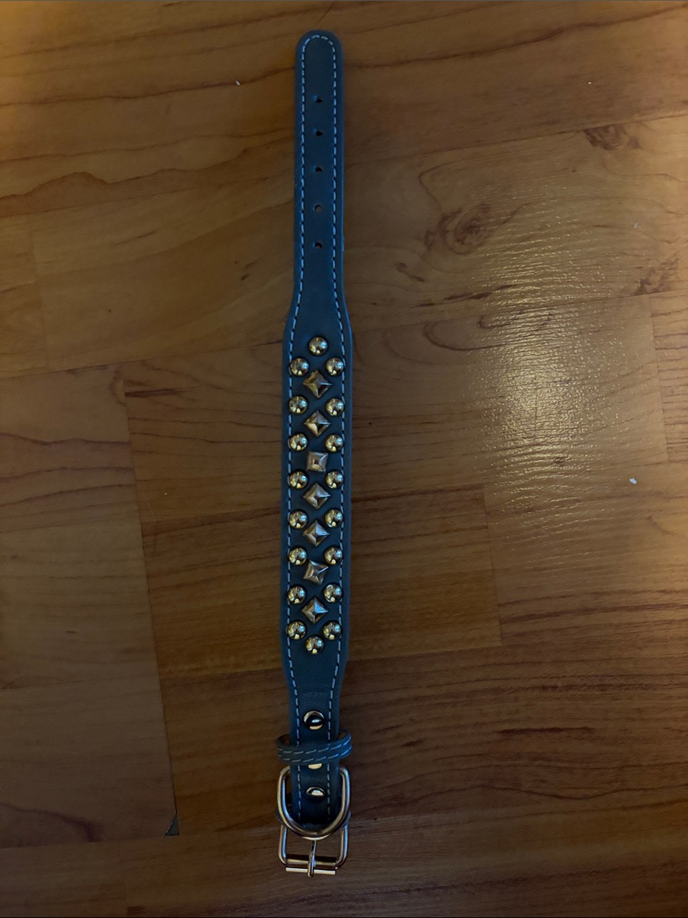 Studded Leather dog collar in grey